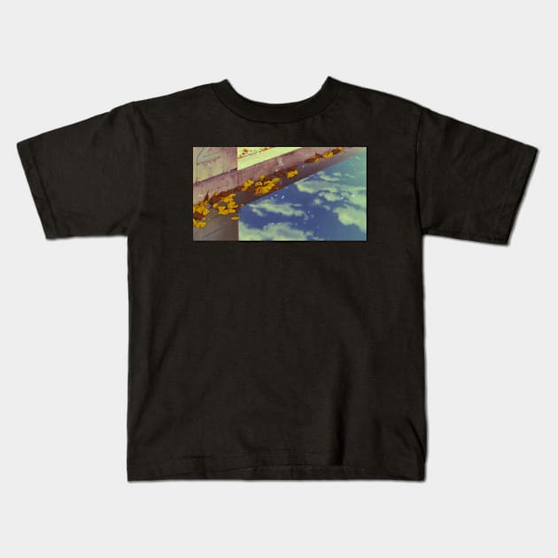 Ocean Waves Kids T-Shirt by Yaiba